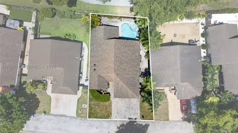 5212 SW 151st Place Miami FL 33185