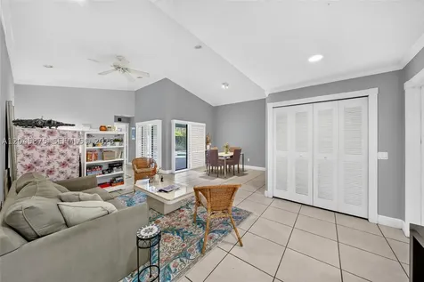 5212 SW 151st Place Miami FL 33185