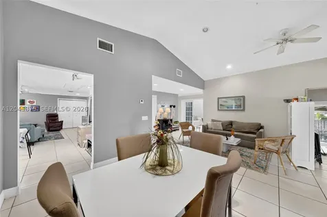 5212 SW 151st Place Miami FL 33185
