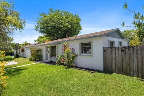 9971 SW 156th Terrace Miami FL 33157