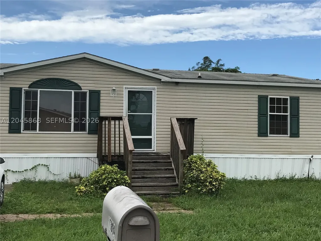 11864 Atlantic Circle Boca Raton FL 33428