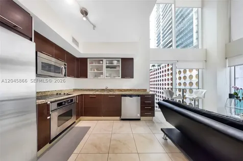 41 SE 5th Street Miami FL 33131