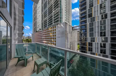 41 SE 5th Street Miami FL 33131