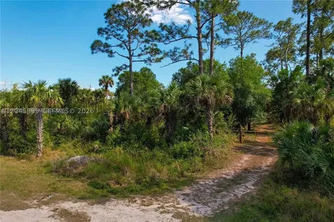 4180 36th Avenue SE Naples FL 34120