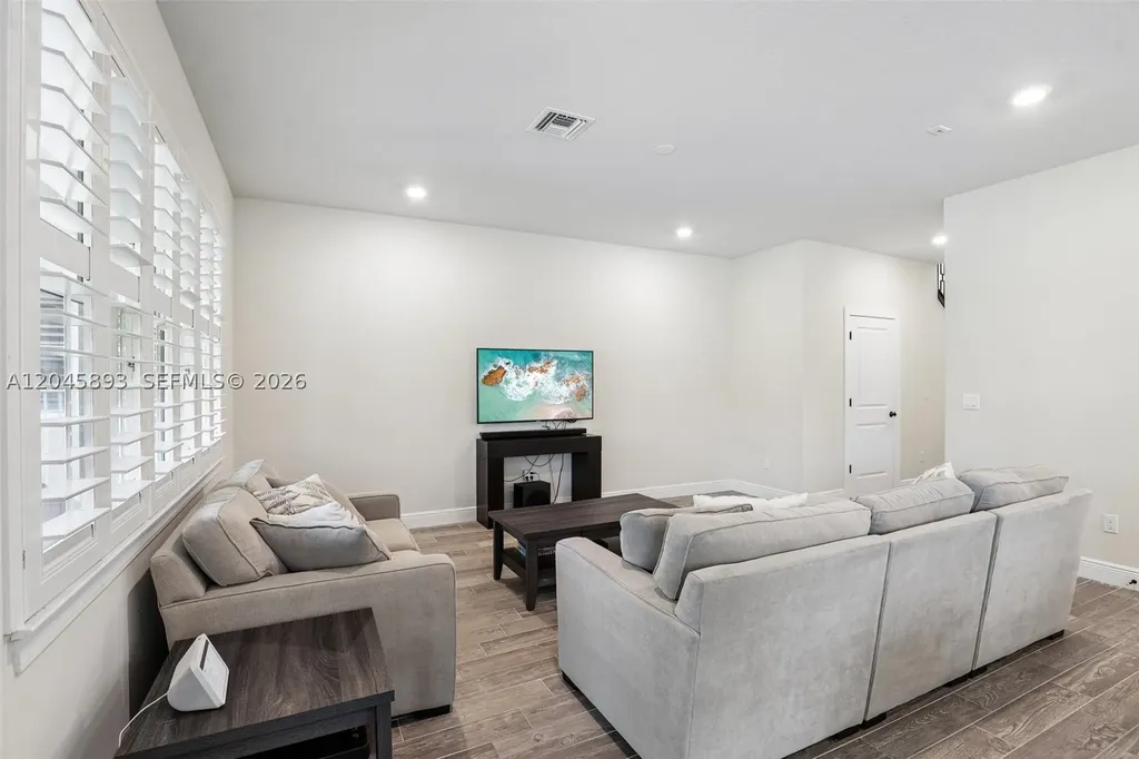 1636 Trailhead Terrace Hollywood FL 33021