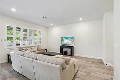 1636 Trailhead Terrace Hollywood FL 33021