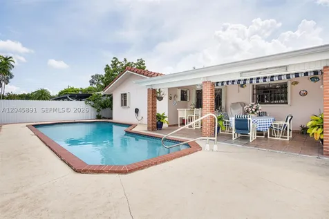 520 NW 132nd Court Miami FL 33182