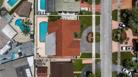 520 NW 132nd Court Miami FL 33182