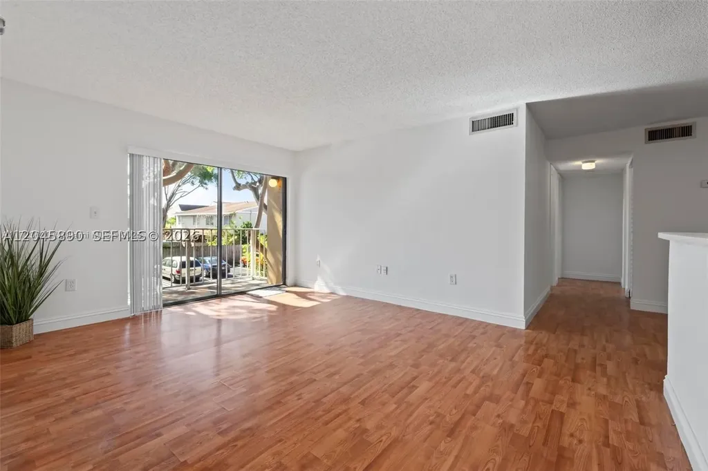 15600 SW 80th Street Miami FL 33193