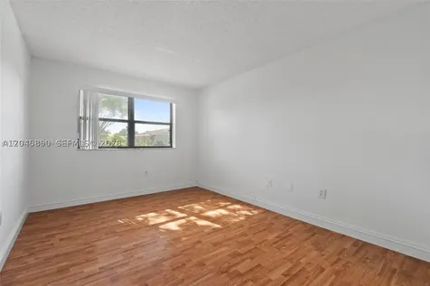 15600 SW 80th Street Miami FL 33193