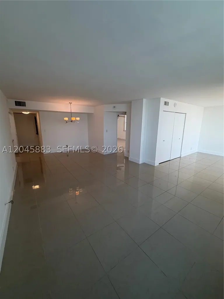 2201 S Ocean Drive Hollywood FL 33019
