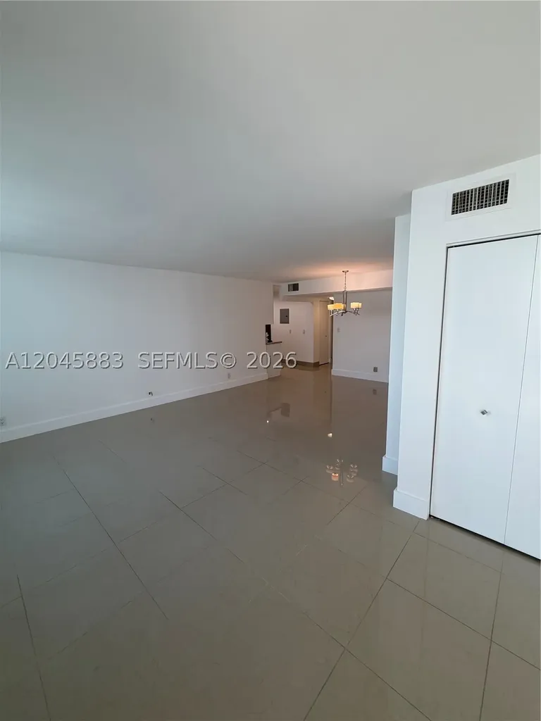 2201 S Ocean Drive Hollywood FL 33019