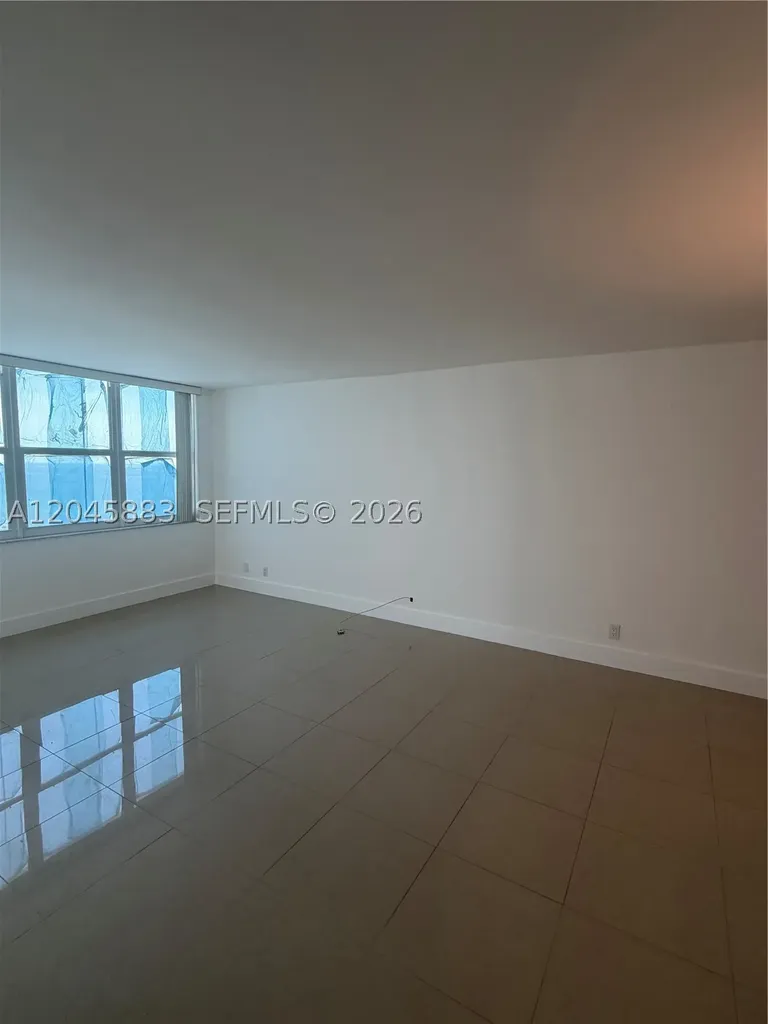 2201 S Ocean Drive Hollywood FL 33019