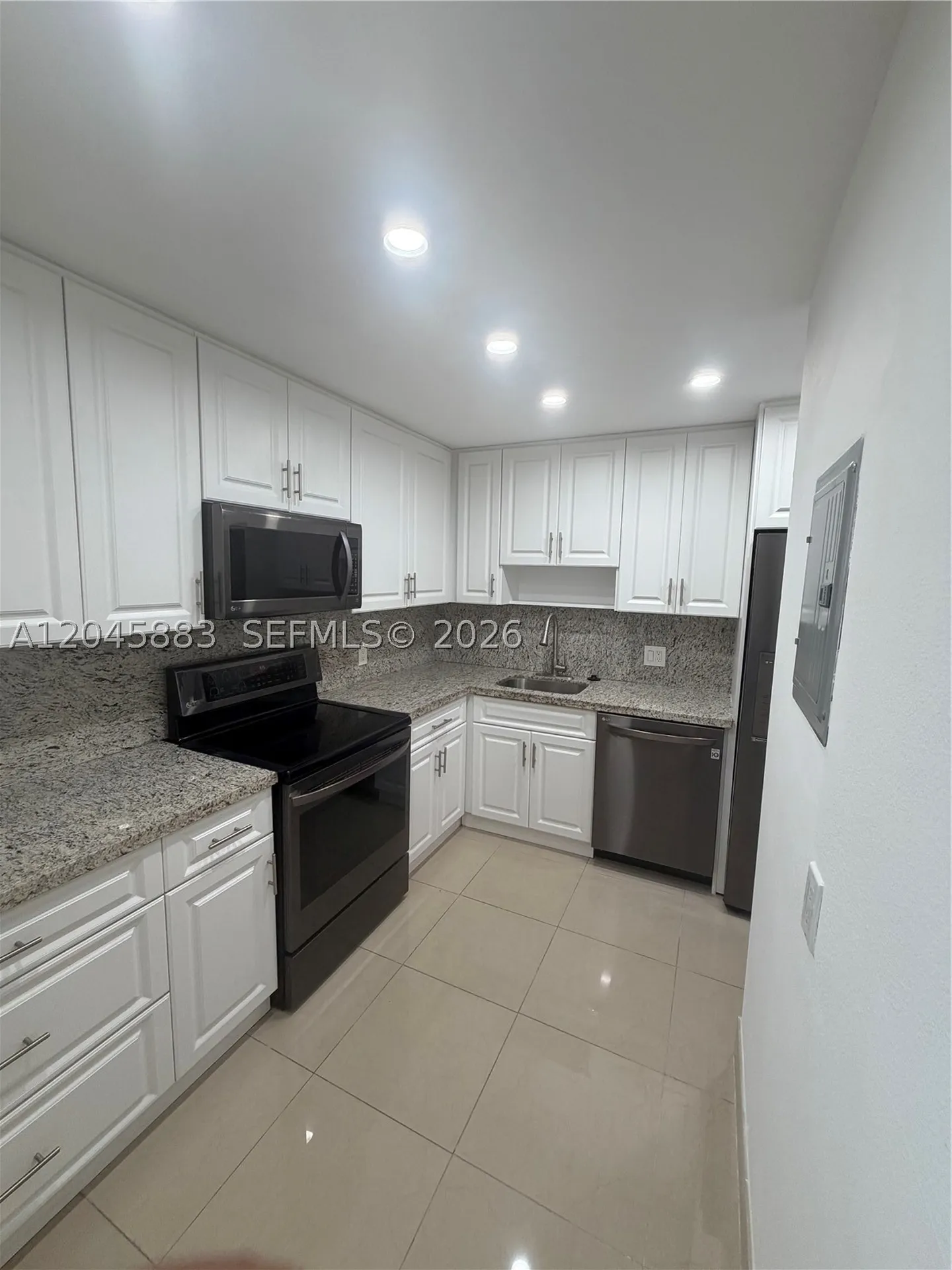 2201 S Ocean Drive Hollywood FL 33019