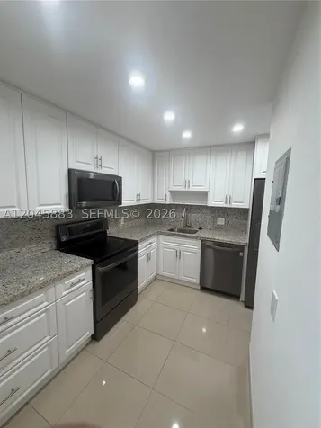 2201 S Ocean Drive Hollywood FL 33019