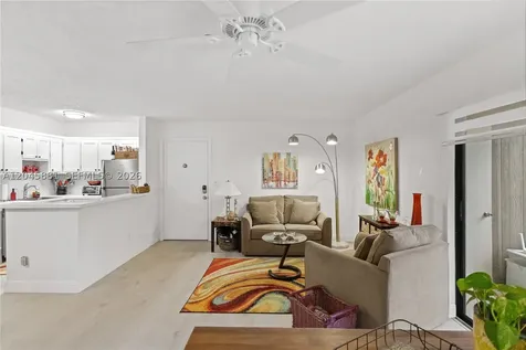 9930 S Belfort Circle Tamarac FL 33321