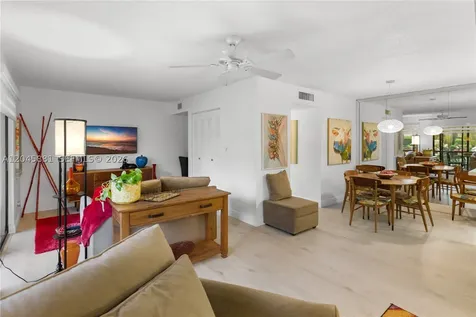 9930 S Belfort Circle Tamarac FL 33321