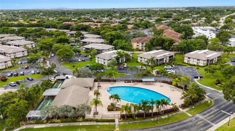 9930 S Belfort Circle Tamarac FL 33321