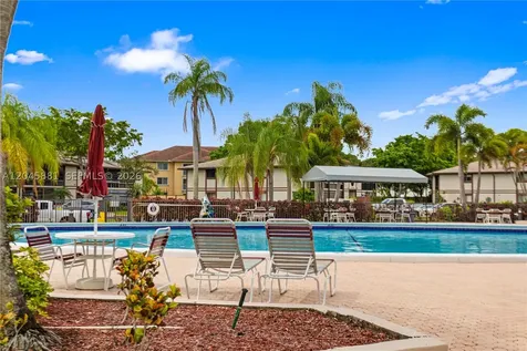9930 S Belfort Circle Tamarac FL 33321