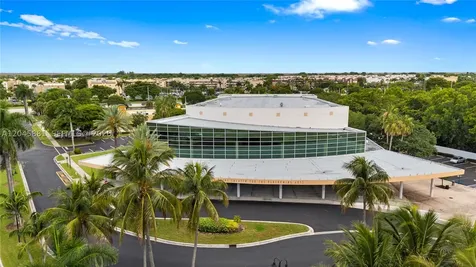 9930 S Belfort Circle Tamarac FL 33321
