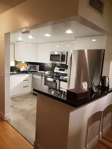 9371 Fontainebleau Boulevard Miami FL 33172