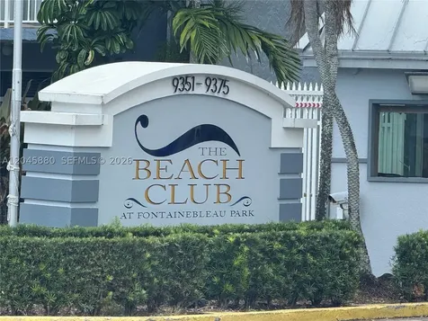 9371 Fontainebleau Boulevard Miami FL 33172