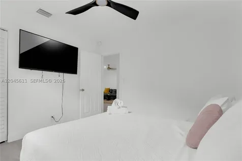 2827 Adams Street Hollywood FL 33020