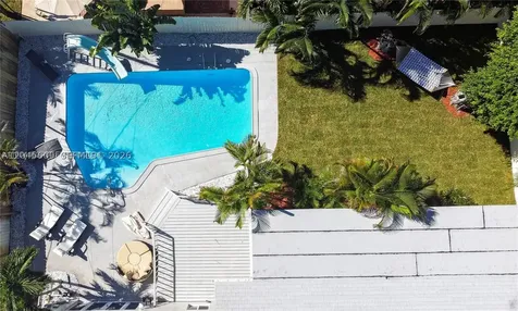 5211 NE 17th Avenue Fort Lauderdale FL 33334
