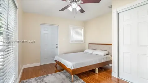 5211 NE 17th Avenue Fort Lauderdale FL 33334