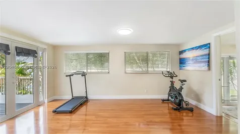 5211 NE 17th Avenue Fort Lauderdale FL 33334