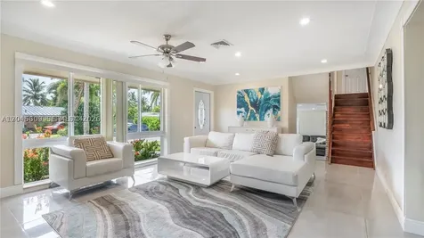 5211 NE 17th Avenue Fort Lauderdale FL 33334
