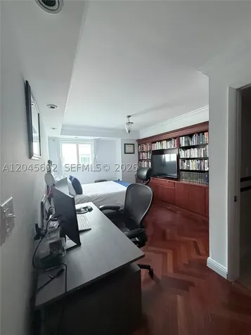 7600 Collins Avenue Miami Beach FL 33141