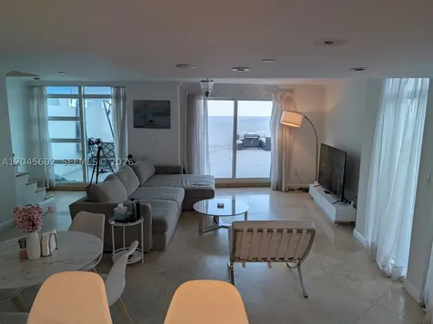 7600 Collins Avenue Miami Beach FL 33141