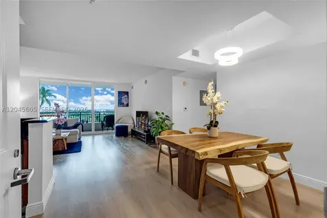 3232 SW 22nd Terrace Miami FL 33145