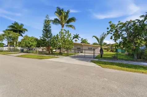 14310 SW 271st Terrace Homestead FL 33032