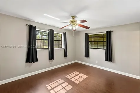 5081 SW 95th Avenue Cooper City FL 33328