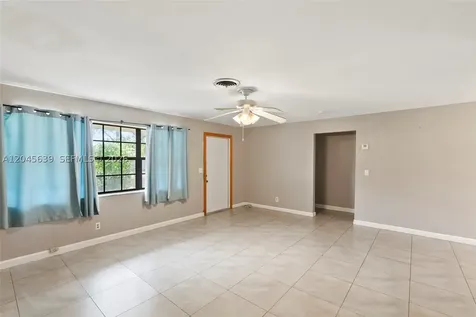 5081 SW 95th Avenue Cooper City FL 33328