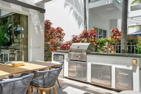 18985 Atlantic Boulevard Sunny Isles Beach FL 33160