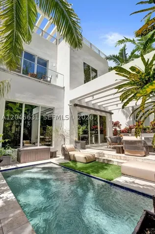 18985 Atlantic Boulevard Sunny Isles Beach FL 33160