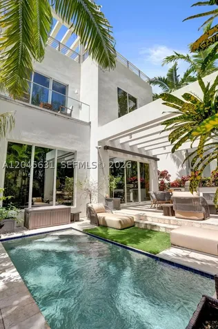 18985 Atlantic Boulevard Sunny Isles Beach FL 33160