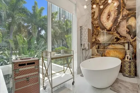18985 Atlantic Boulevard Sunny Isles Beach FL 33160