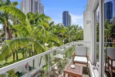 18985 Atlantic Boulevard Sunny Isles Beach FL 33160