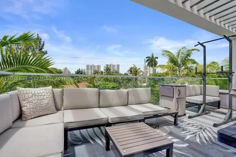 18985 Atlantic Boulevard Sunny Isles Beach FL 33160