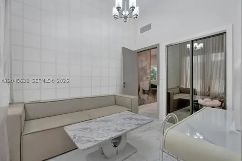 18985 Atlantic Boulevard Sunny Isles Beach FL 33160