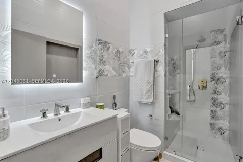 18985 Atlantic Boulevard Sunny Isles Beach FL 33160