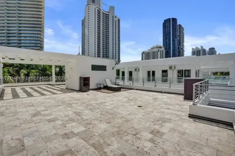 18985 Atlantic Boulevard Sunny Isles Beach FL 33160