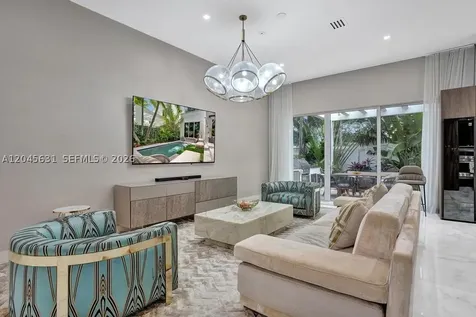 18985 Atlantic Boulevard Sunny Isles Beach FL 33160