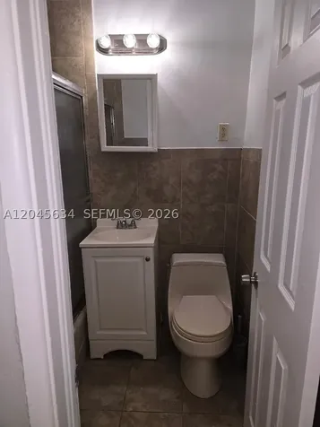215 30th Street Miami Beach FL 33140