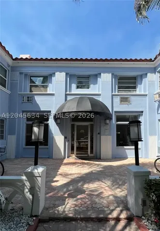 215 30th Street Miami Beach FL 33140