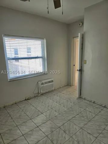 215 30th Street Miami Beach FL 33140